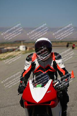 media/Jun-16-2024-Lets Ride (Sun) [[4ae6dd1f02]]/Group C/Grid and Front Straight/
